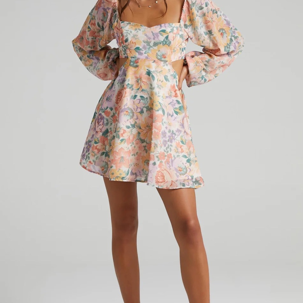 NWT Showpo Ebonee Sz 6 cut out Pastel Floral Mini Dress peach purple - Picture 3 of 10